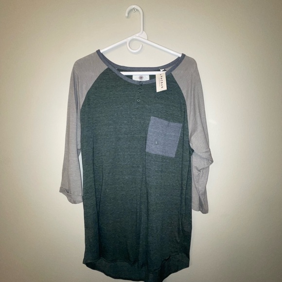 on the byas Other - On the Byas Mens L Large Long Pocket Tee Blue Green